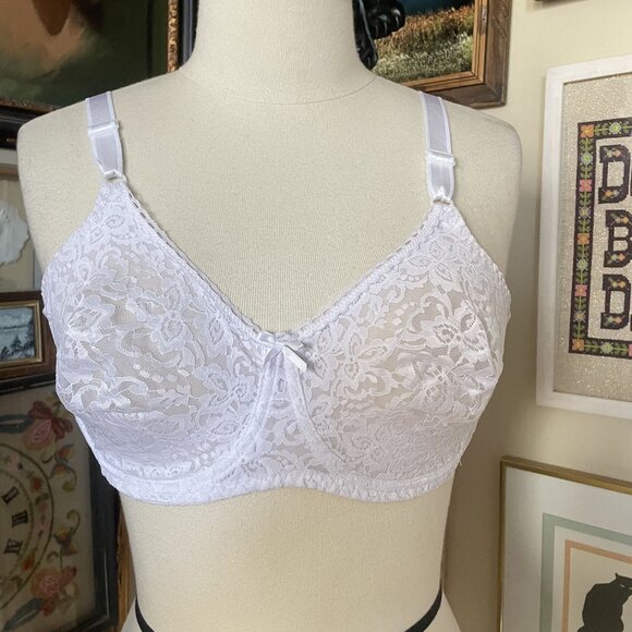 Bali Lace 'N Smooth Seamless Cup Underwire Bra Size 38C - Picture 1 of 5